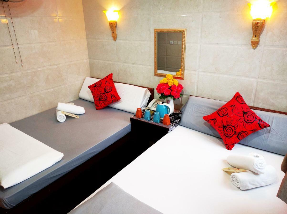 Dhillon Hotel -Paris Guest House Reception 10Th Floor Block E هونغ كونغ المظهر الخارجي الصورة