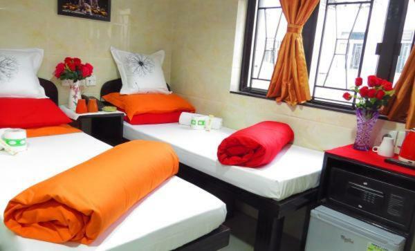 Dhillon Hotel -Paris Guest House Reception 10Th Floor Block E هونغ كونغ المظهر الخارجي الصورة
