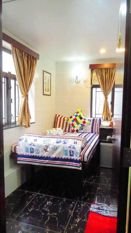 Dhillon Hotel -Paris Guest House Reception 10Th Floor Block E هونغ كونغ المظهر الخارجي الصورة