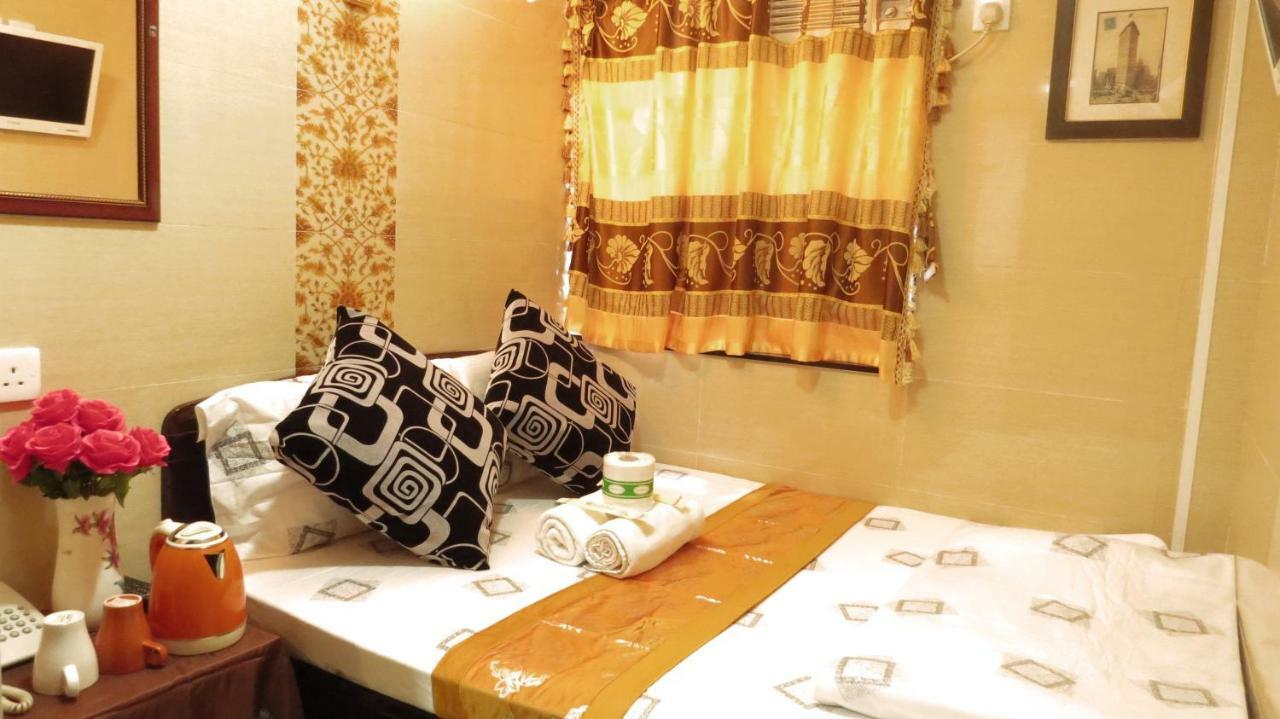 Dhillon Hotel -Paris Guest House Reception 10Th Floor Block E هونغ كونغ المظهر الخارجي الصورة